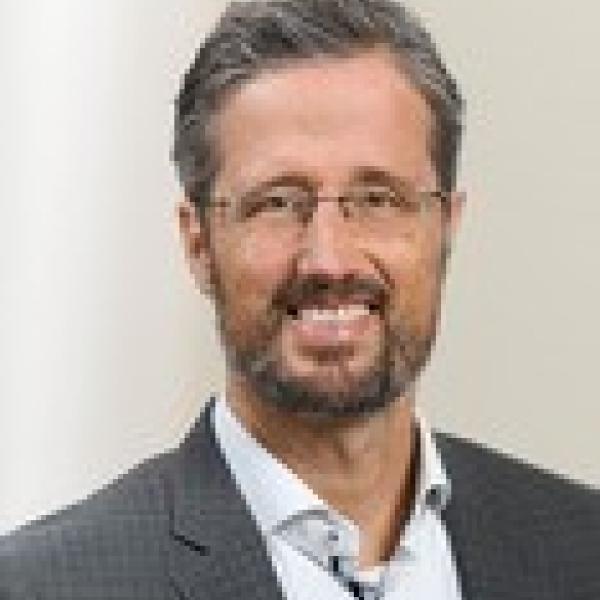 Thorsten Sellhorn